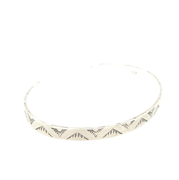 Mountain Peak Cuff size 5.75